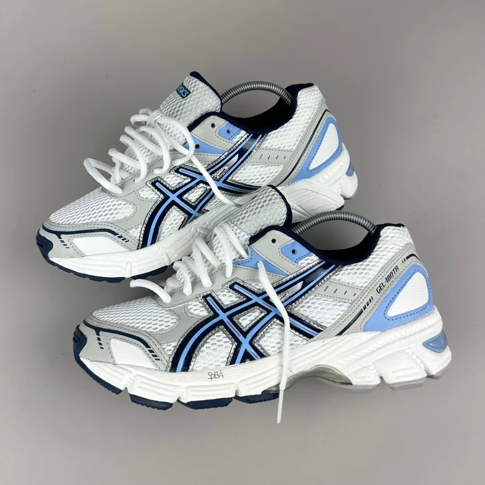 GEL Nimbus 16 — Blanc / Bleu ciel