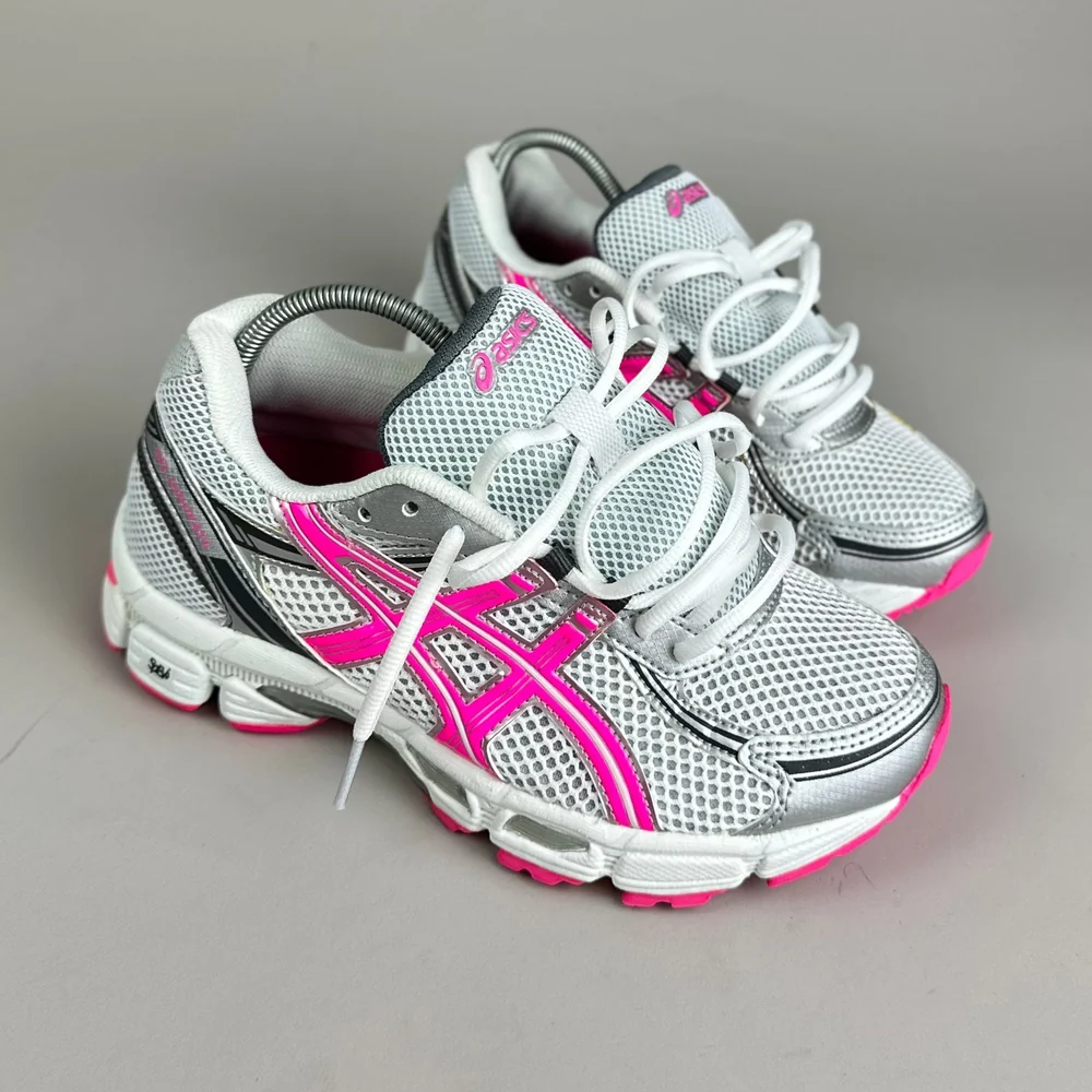 GEL Nimbus 16 — Blanc / Rose fluo