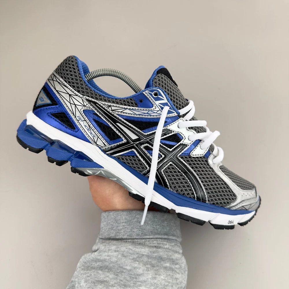 GEL Nimbus 16 — Gris / Bleu roi