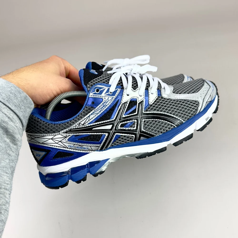 GEL Nimbus 16 — Gris / Bleu roi