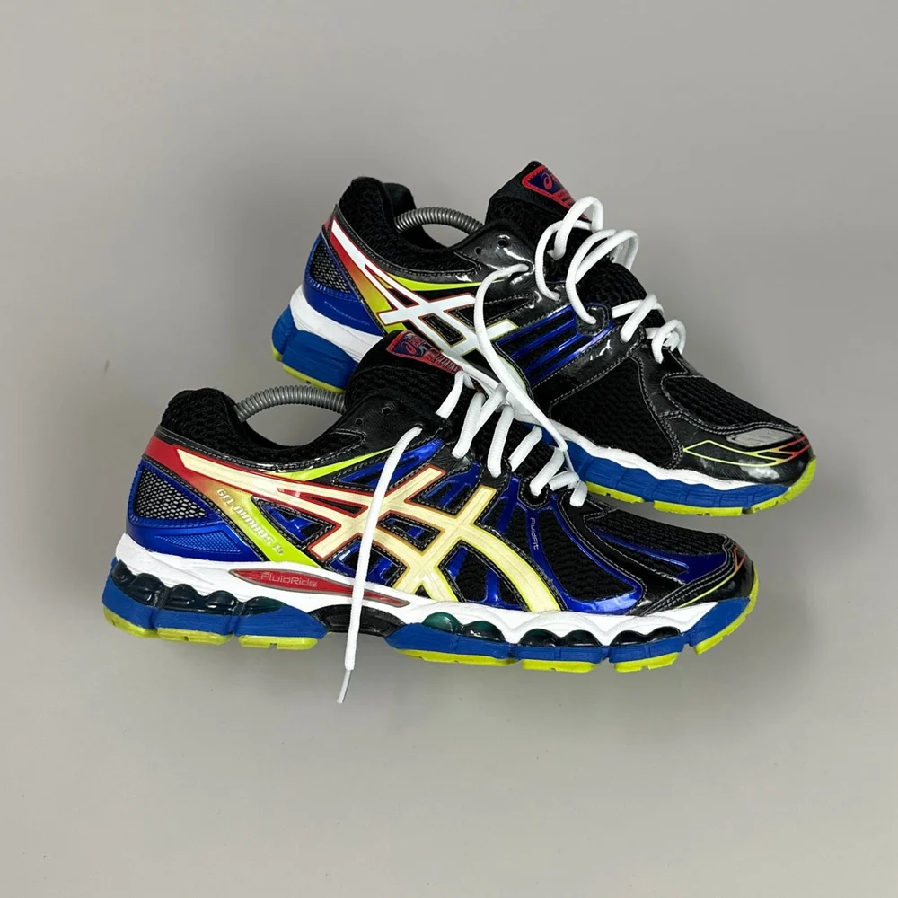 GEL Nimbus 16 — Noir / Bleu roi