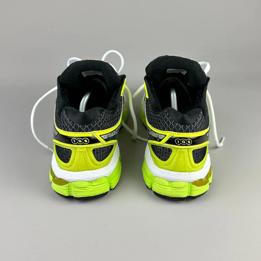 GEL Nimbus 16 — Noir / Jaune fluo / Argent