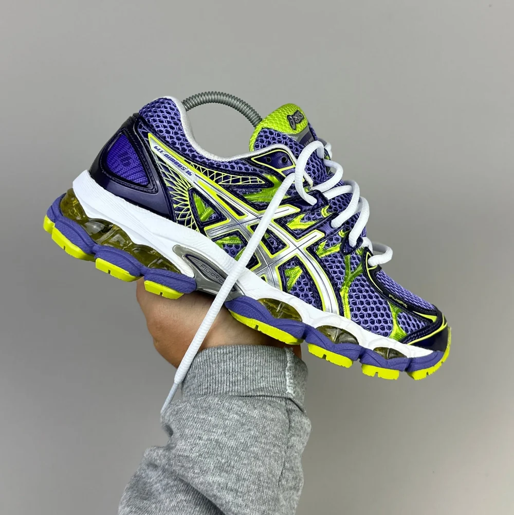 GEL Nimbus 16 — Violet indigo / Vert citron